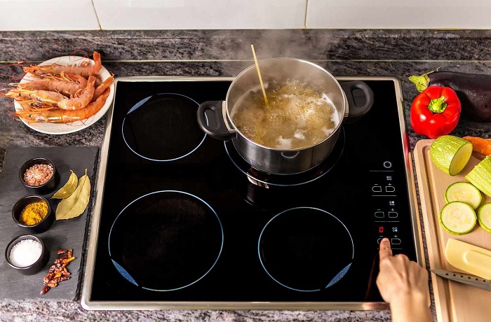 Thay kính bếp từ Bình Chánh